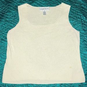 Jones Wear sleeveless sweater size medium